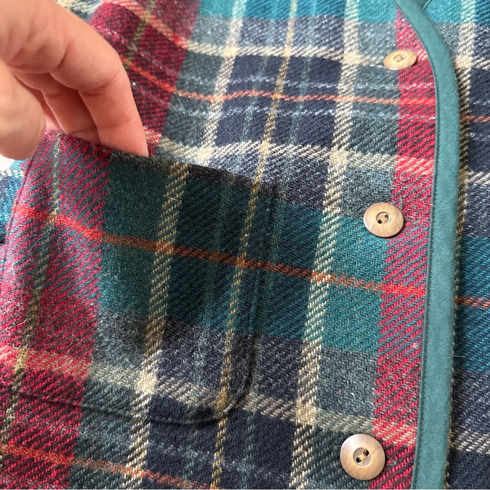 Vintage 90s Talbots Petites 100% Wool Vest in Green Plaid, Size S Petite - Picture 14 of 16
